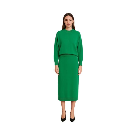Made in Turkey , two piece set size L Kelly Green top and skirt. - Picture 1 of 13